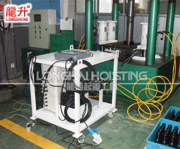 高精度同步集裝箱千斤頂